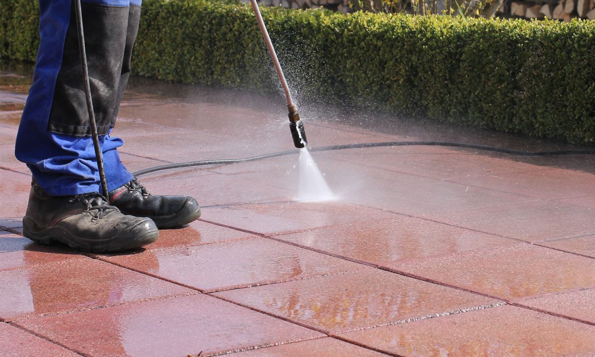 How to Promote Pressure Washing in a Neighborhood
